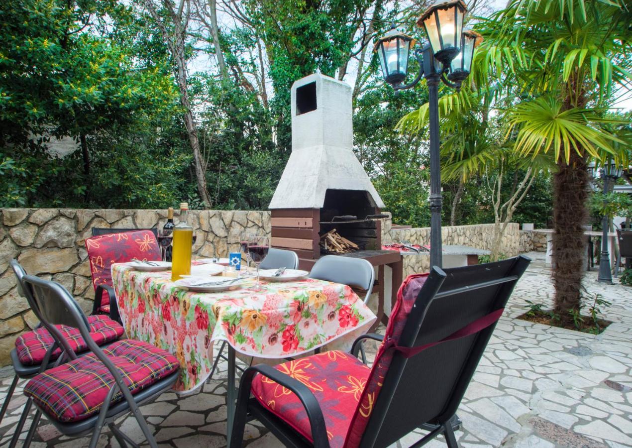 Apartments Karmelic Malinska Dış mekan fotoğraf